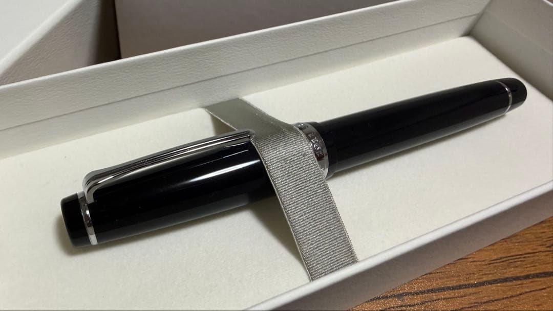 セーラー万年筆 プロフェッショナルギア(シルバートリム、F字) 21金大型ペン先