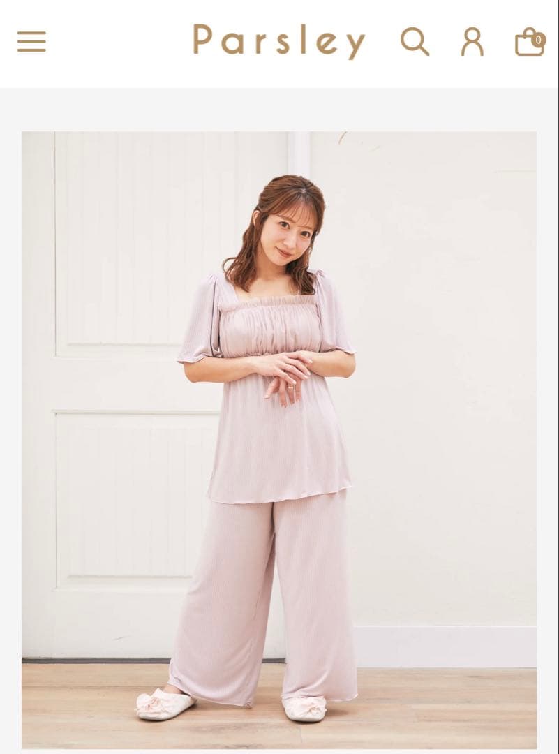 ルームウェア・パジャマ PARSLEY CUP IN ROOMWEAR