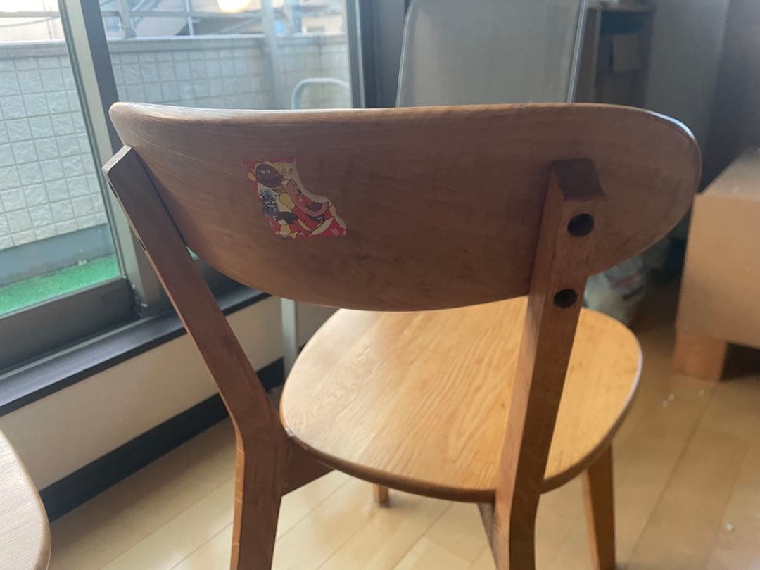 木製ダイニングテーブルと椅子4脚セット