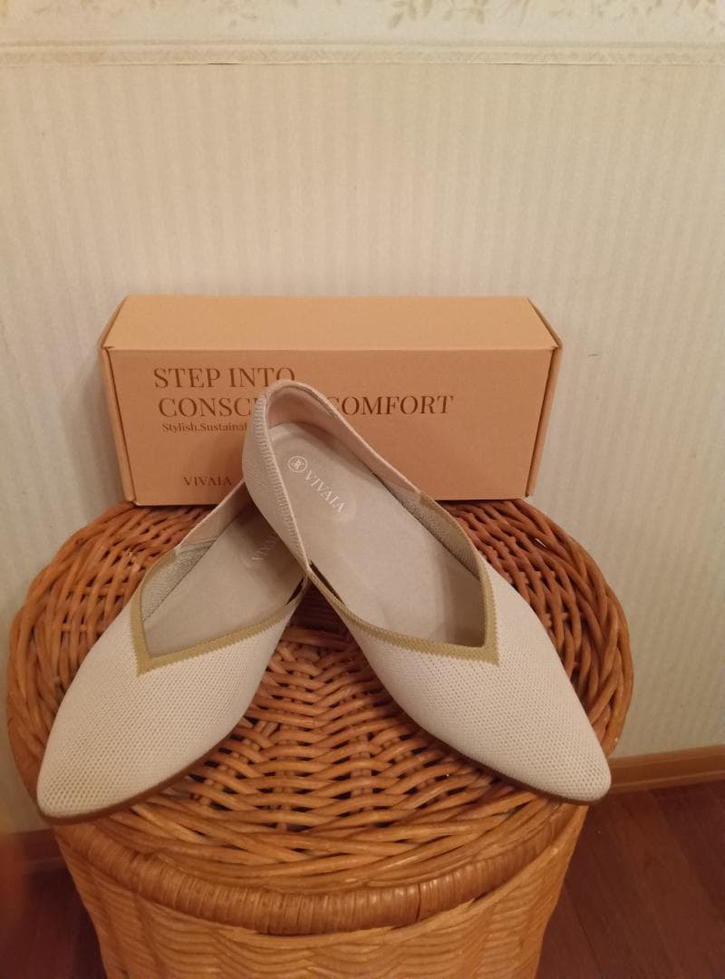 新品✨️VIVAIA ポインテッドトゥ゙フラッシューズ