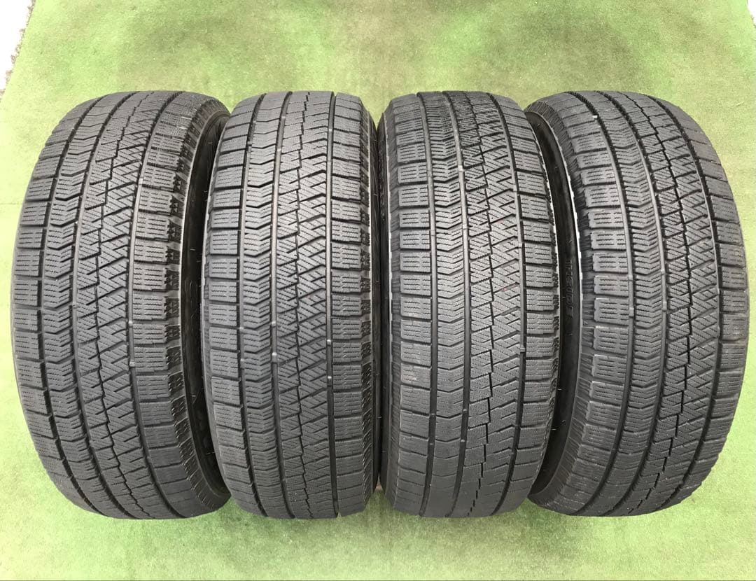 205/65 R15、BRIDGESTONE BLIZZAK VRX2、21年