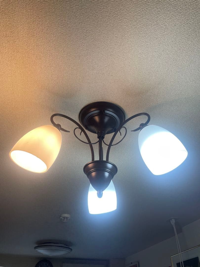 【美品】DAIKO 大光電機　LEDシャンデリア3灯