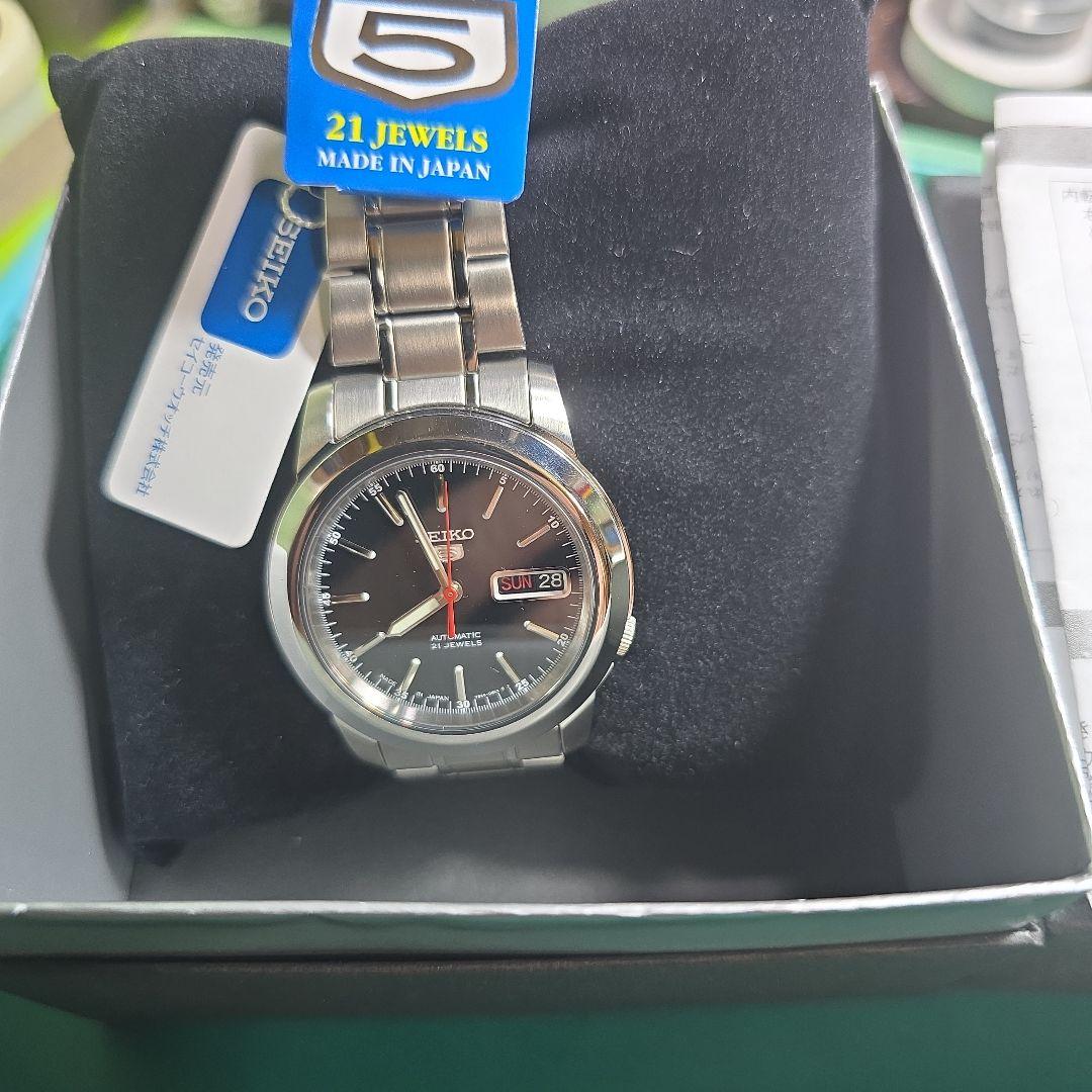 新品、SEIKO ５ ７Ｓ２６ 自動巻き腕時計 21 JEWELSです。