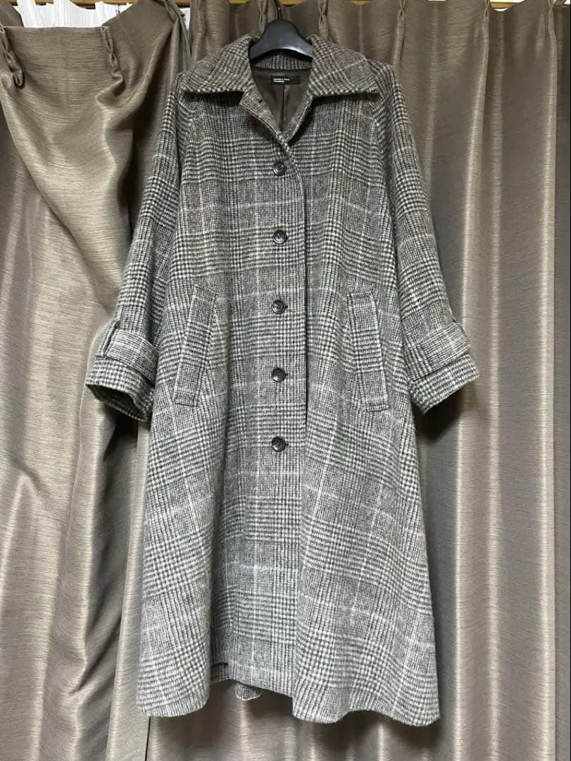 北欧、暮らしの道具店 かろやかに揺れるウールロングコート チェック柄