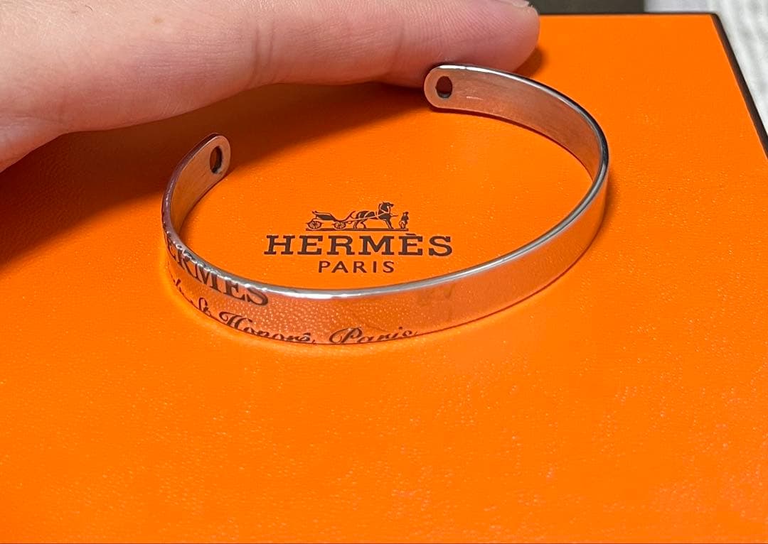 HERMES シルバーバングル