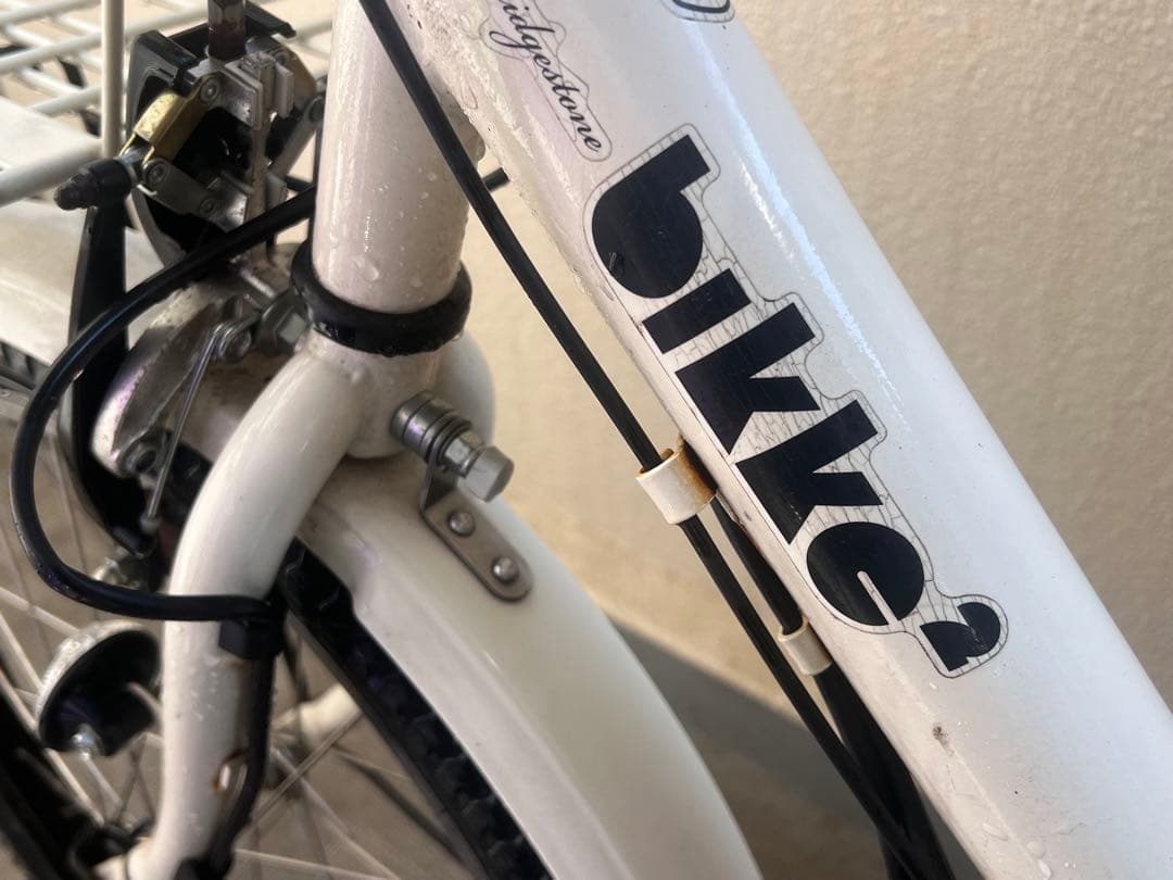 いちゃん⭐︎ビッケ⭐︎電動アシスト自転車 チャイルドシート付き ホワイト大阪