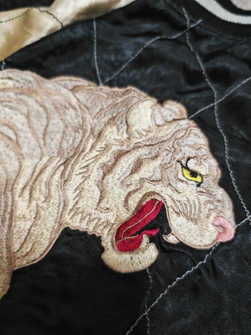 SCRIPT 日本 ２面用 スカジャン 限定虎 unisex 100％silk