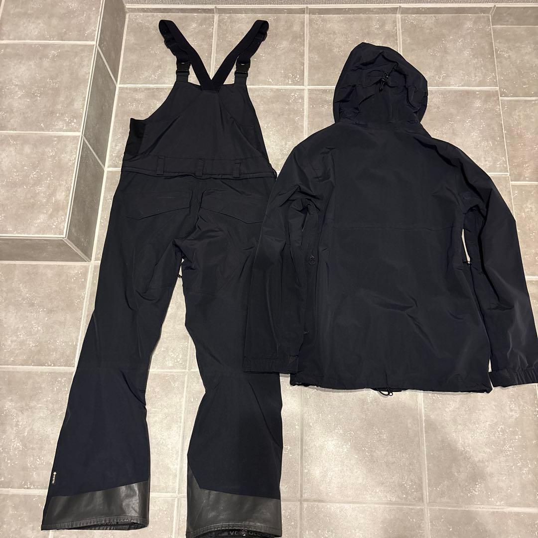ボルコム GORE-TEX スノーボード ウェアM ビブパンツS 上下セット 黒