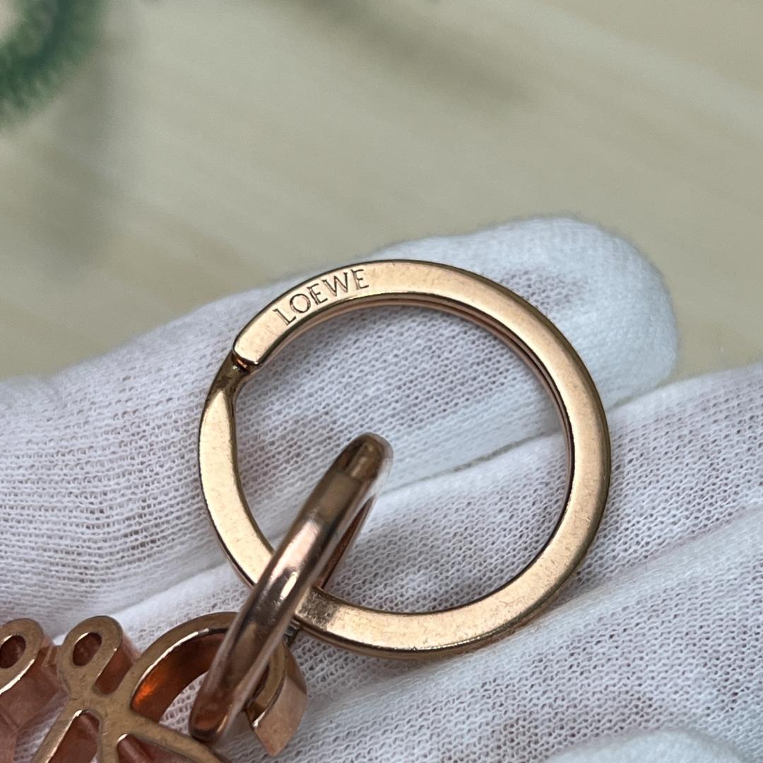 LOEWE ロエベ アナグラム ピンクゴールド キーリング ロゴ チャーム