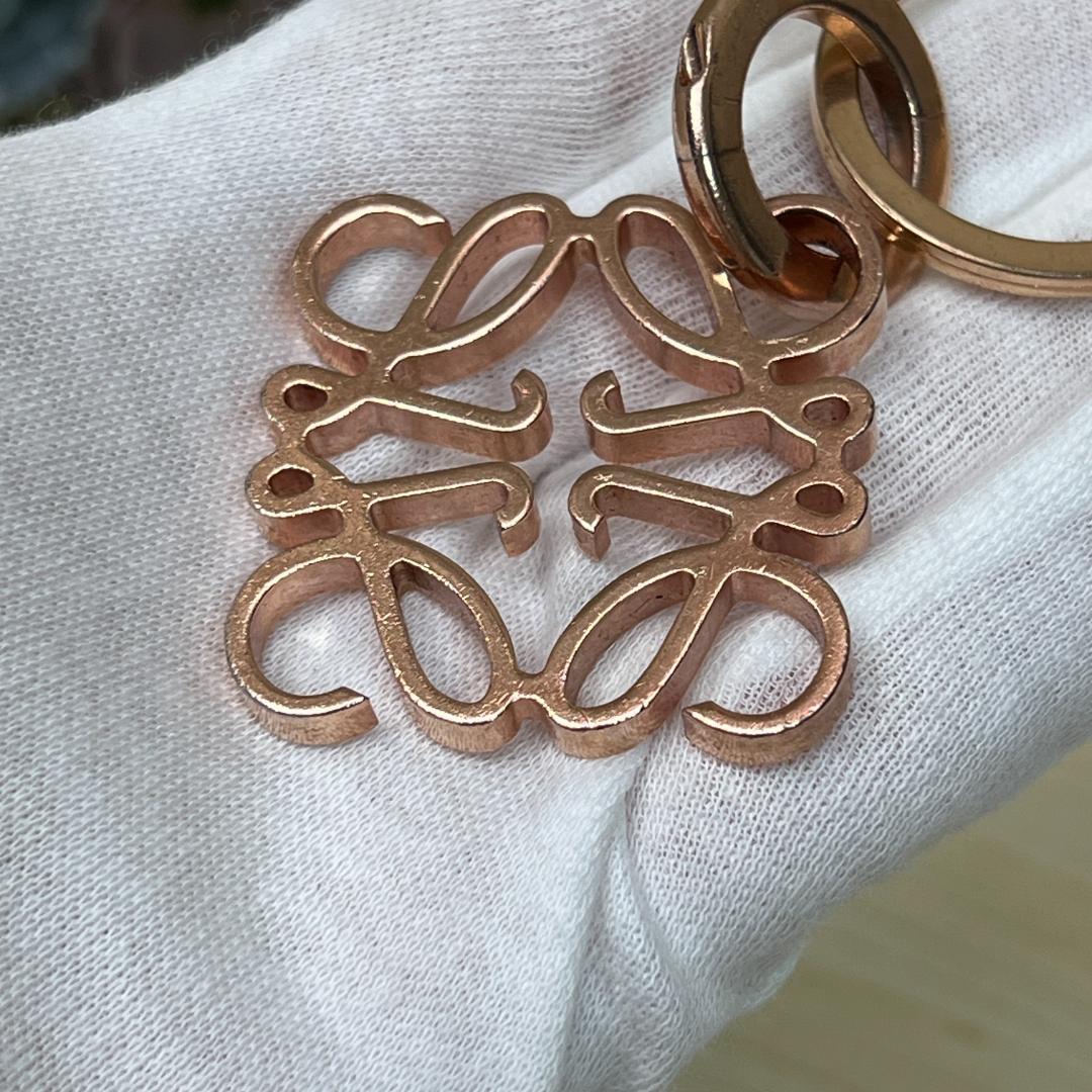 LOEWE ロエベ アナグラム ピンクゴールド キーリング ロゴ チャーム