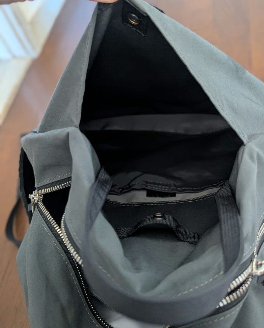 【美品】スタンダードサプライ　ワラルー　グレー ナイロンバックパック