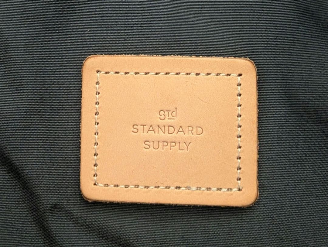 【美品】スタンダードサプライ　ワラルー　グレー ナイロンバックパック