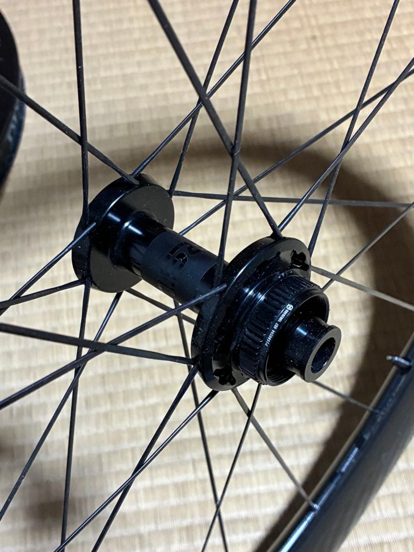 美品 BONTRAGER AEOLUS RSL 51 TLR ディスクホイール