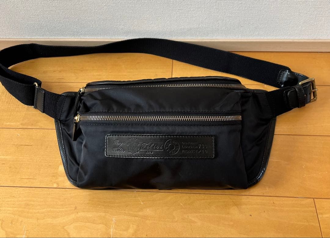 【美品】フェリージ Felisi 799/10黒ボディバッグ .ウエストバック