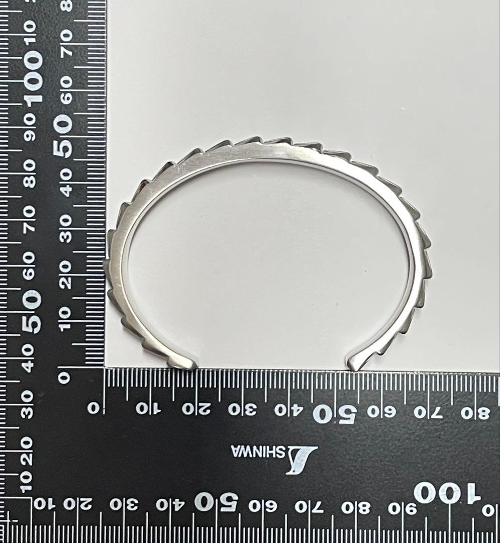 【美品】DIESELディーゼル　バングル　匿名配送❤︎