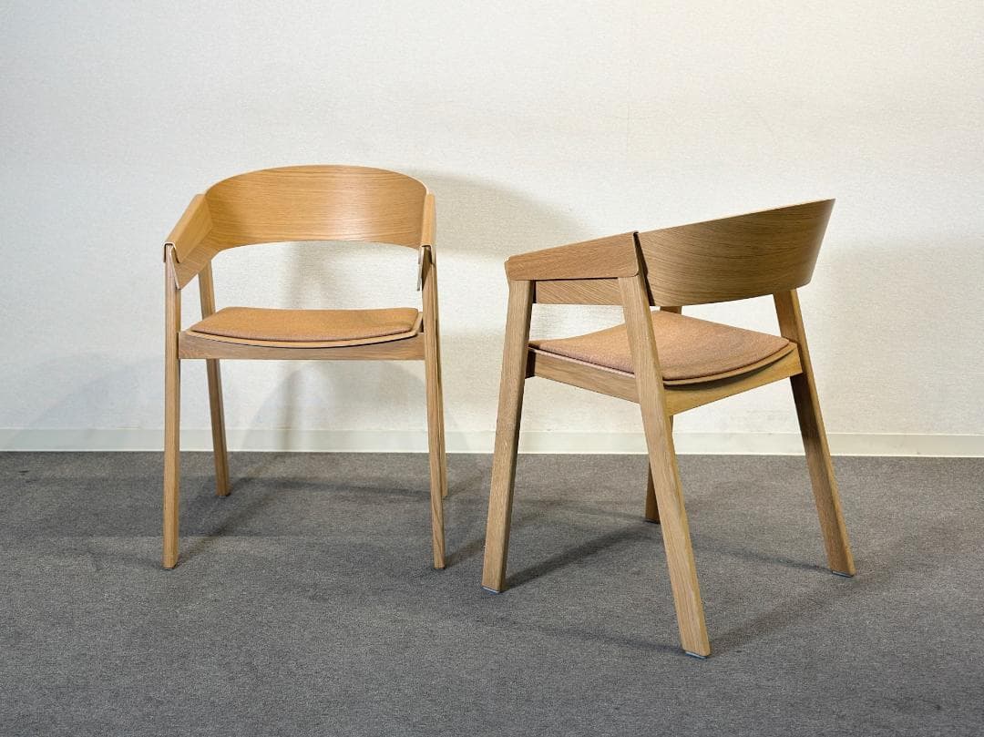 muuto■カバーアームチェア　2脚セット　ダイニング　座面ファブリック　北欧