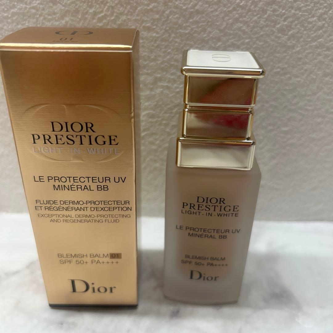 Dior プレステージ ホワイト ル プロテクター UVミネラルBB 00