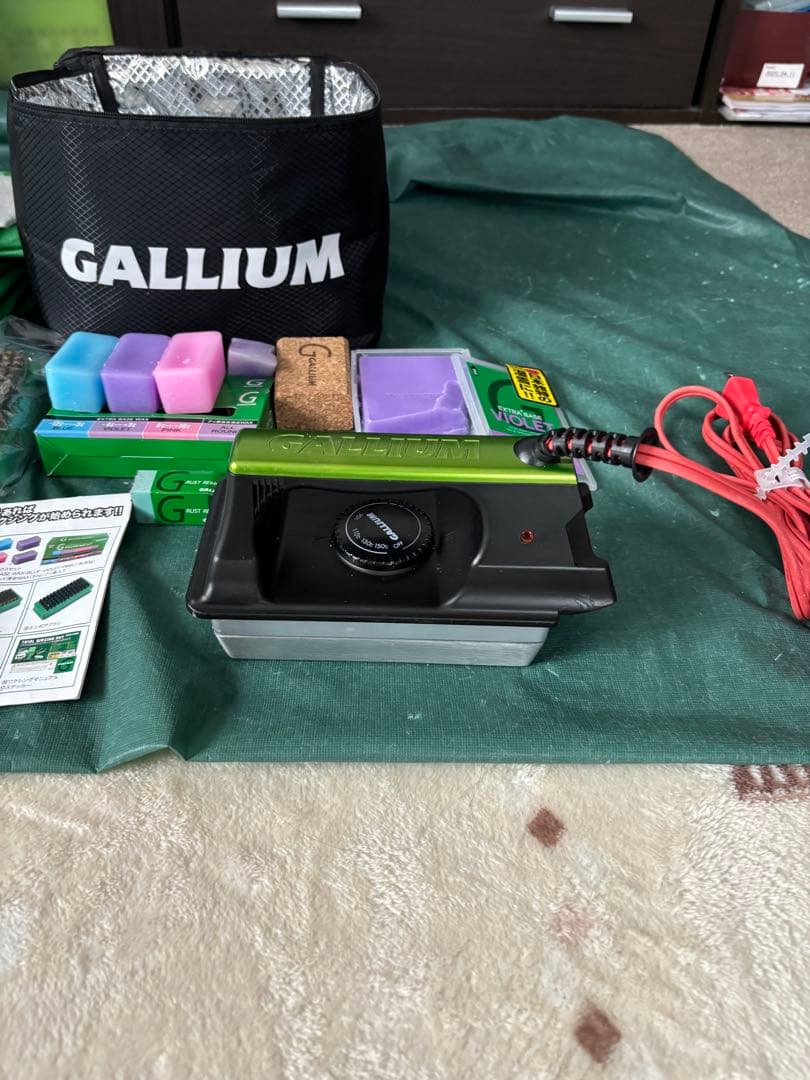 ガリウム　トライアルワクシングセット　ホットワックス　アイロン➕シャープナー