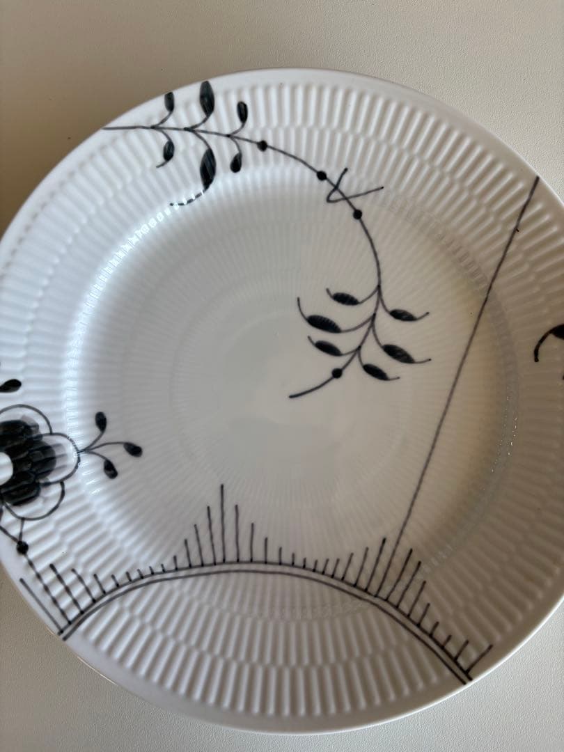   手描き花柄皿 MRX