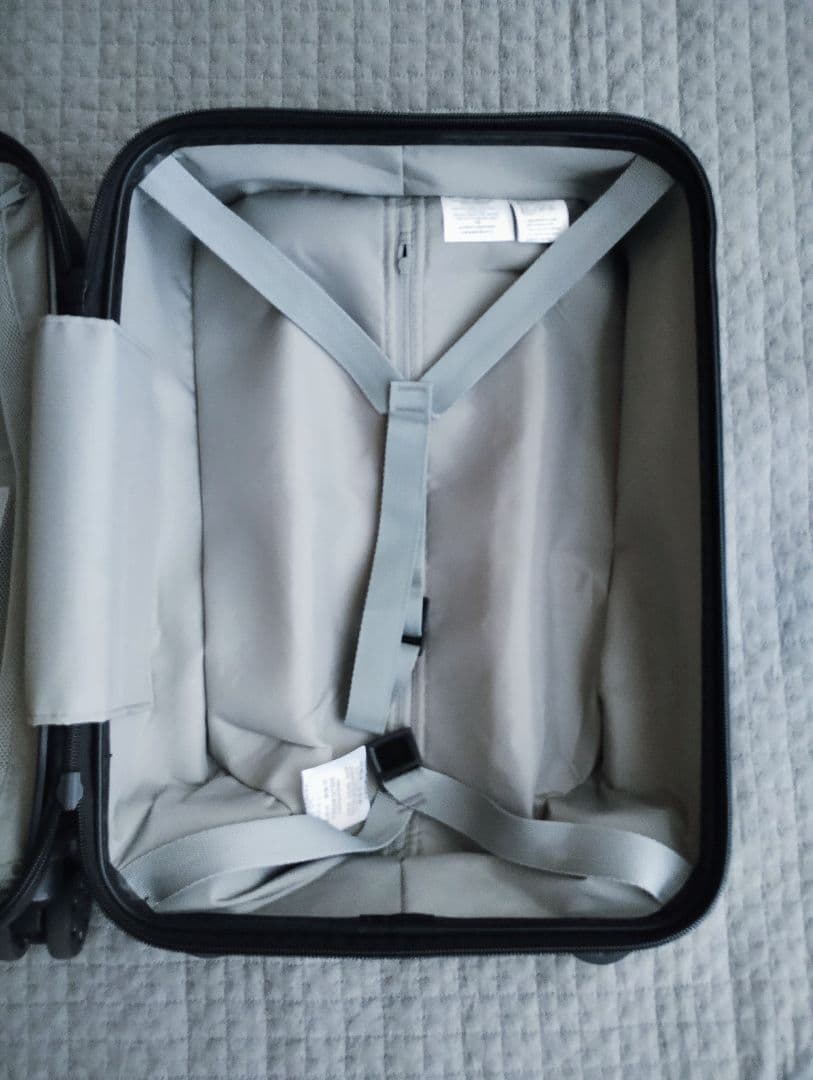 ■美品■無印良品 20L グレー　バーを自由に調節できるハードキャリーケース