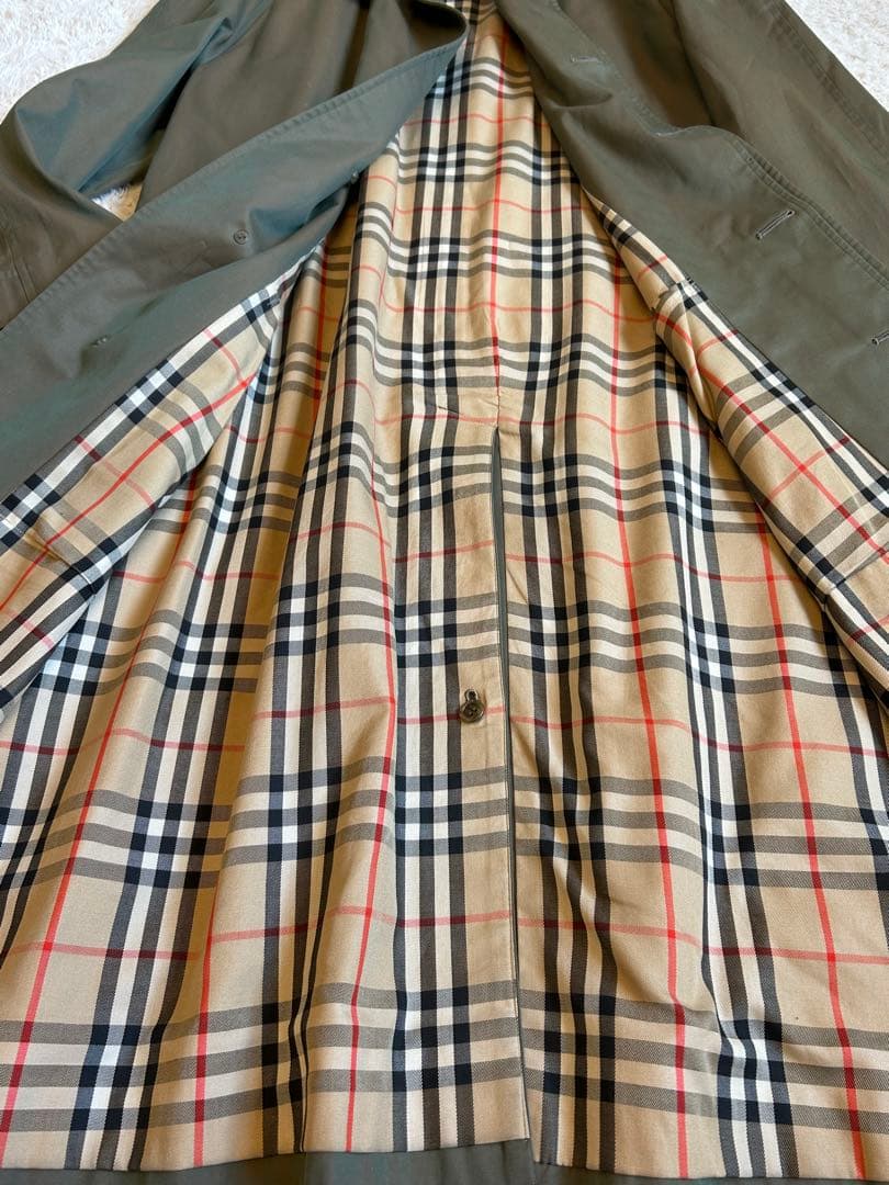 【玉虫カラー】バーバリー　カーキ　トレンチコート　ノバチェック　XL