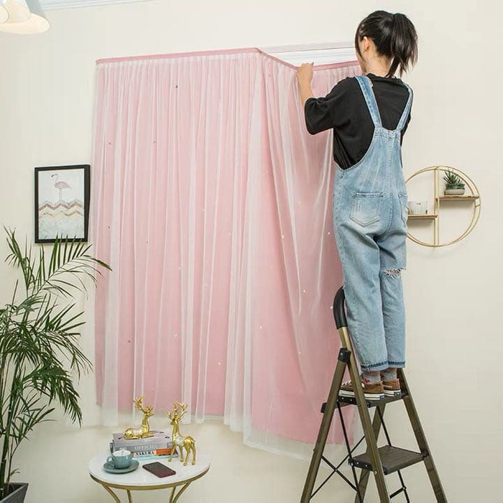新品　カーテン　透かし彫り星　即発送　幅150センチ  ２枚　レース付き　一体型