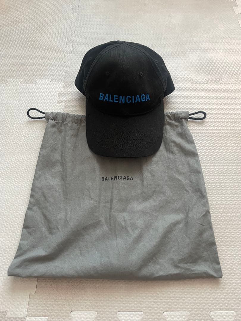 バレンシアガ　キャップ　バーニーズニューヨーク限定