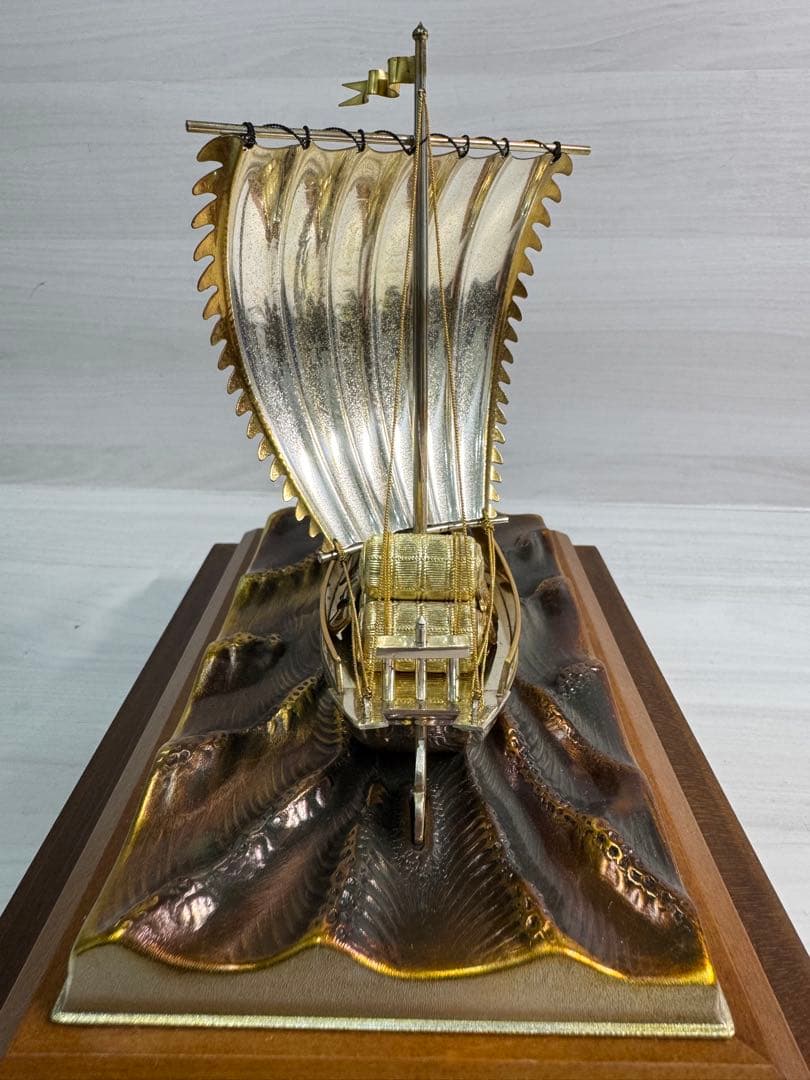 関　武比古　銀製　宝船 ガラスケース付き