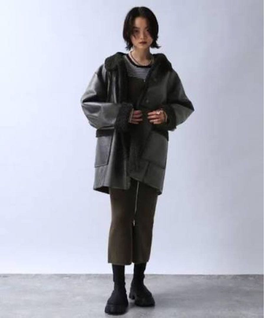 jeanasis ヴィーガンレザーボアコクーンコート