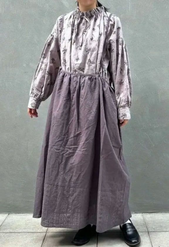 自由が丘限定 ツハル カットワーク刺繍エプロンスカート