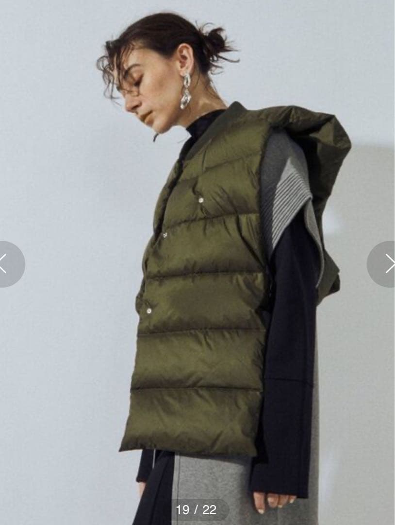 UN3D. ダウンマフラー アンスリード ショートベスト ダウンベスト　完売品