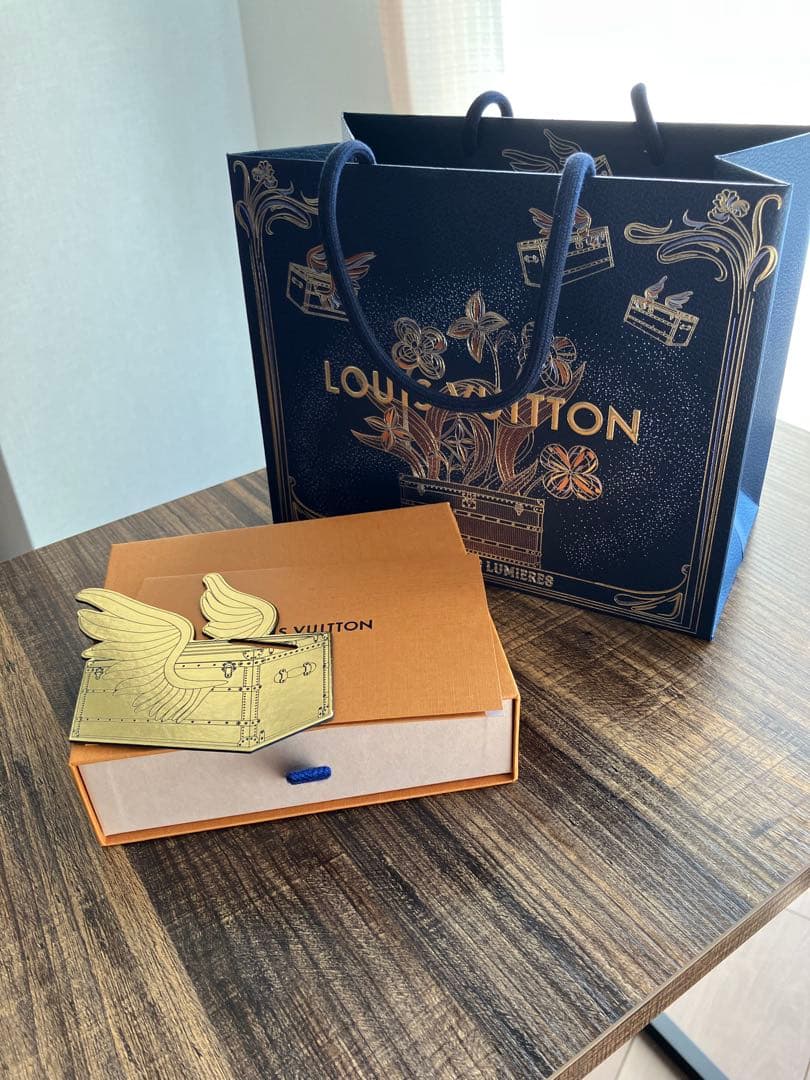 Louis Vuitton 二つ折り財布 タイガ　新品未使用