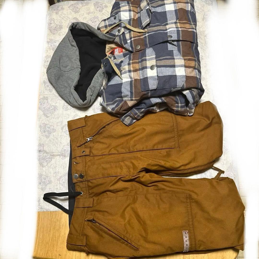 BURTON スノーボードウェア 上下セット売り