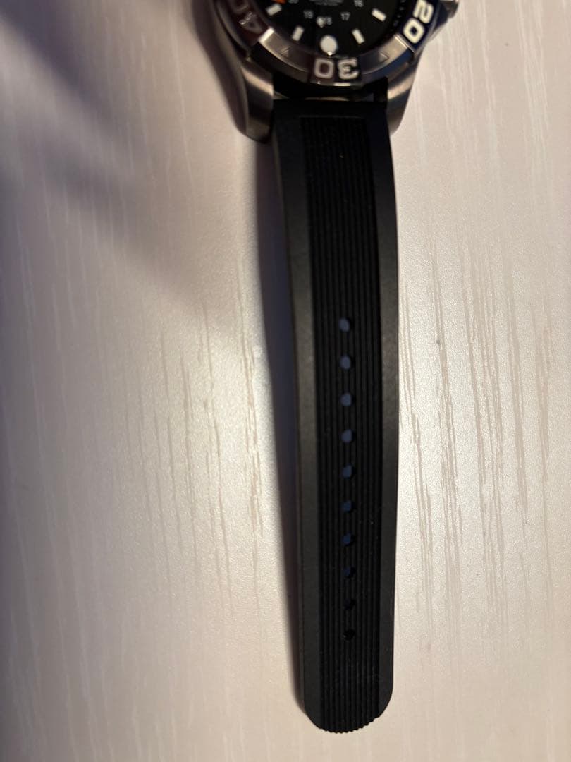 Victorinox SWISS ARMY 防水 GENUINE RUBBER