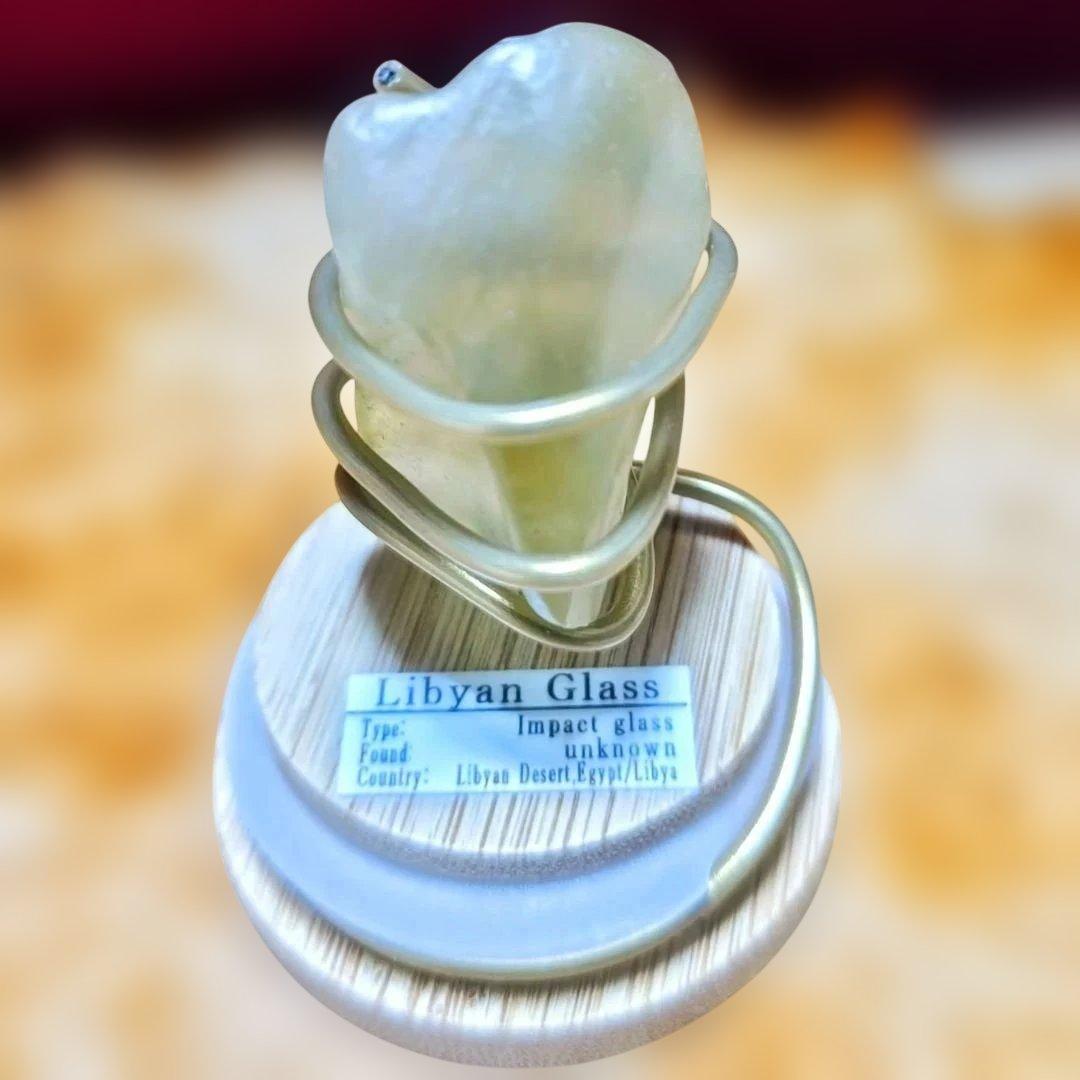 リビアガラス インパクトガラス置物 約50mm
