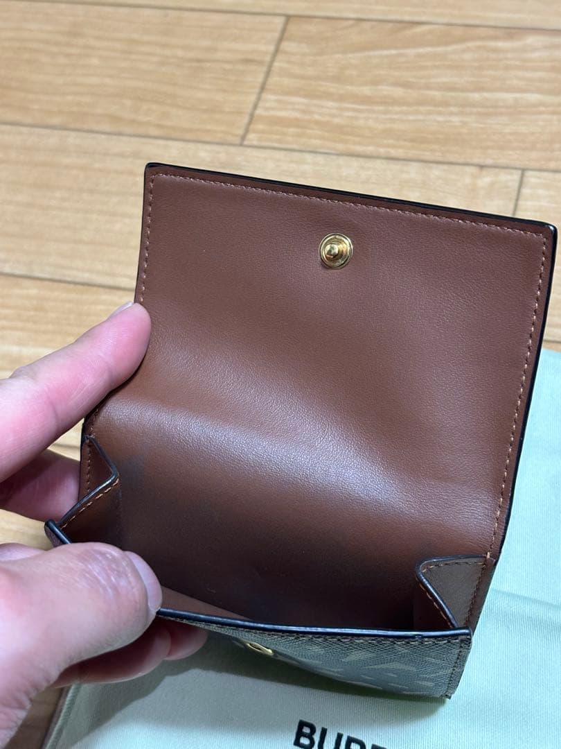 BURBERRY ブラウン 三つ折り財布