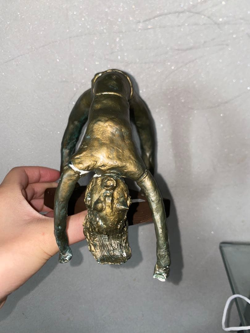 ブリッチ像 青銅製 塑造