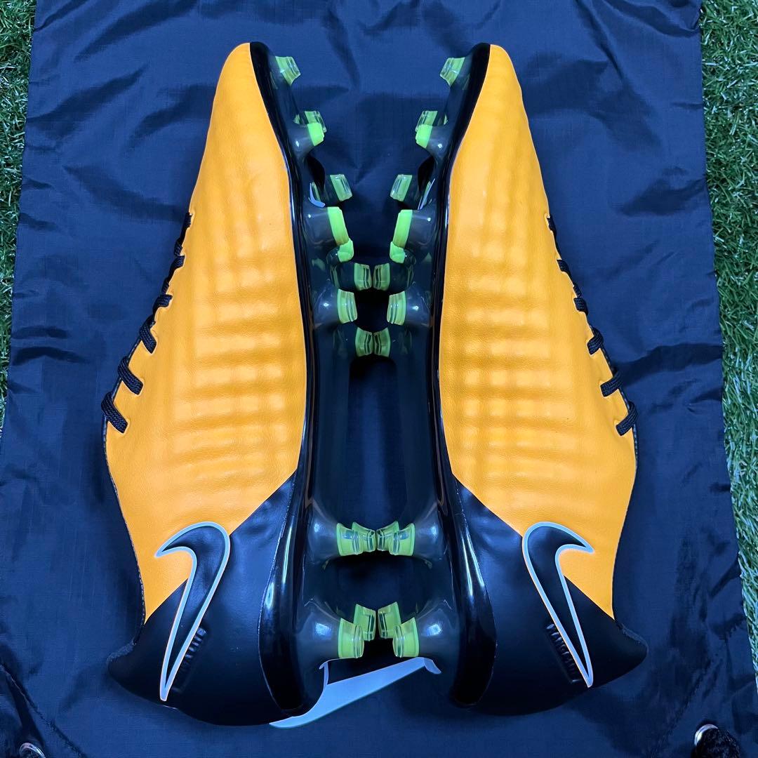 NIKE Magista Opus Ⅱ FG 27cm