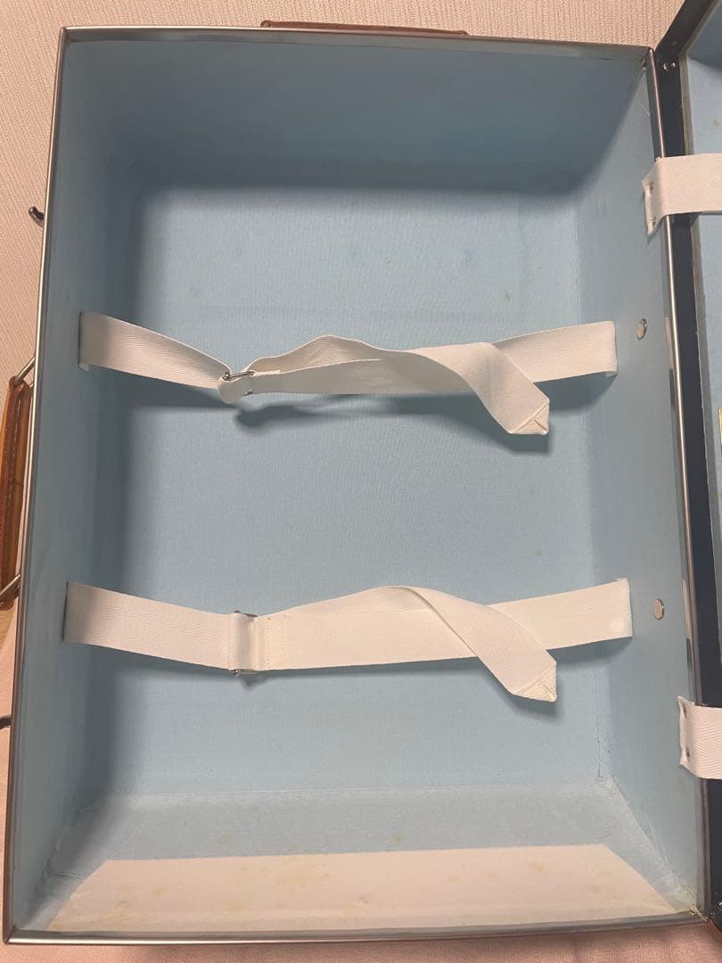 グローブトロッター　アズール　スーツケース　21インチ　キャリー　水色ストライプ