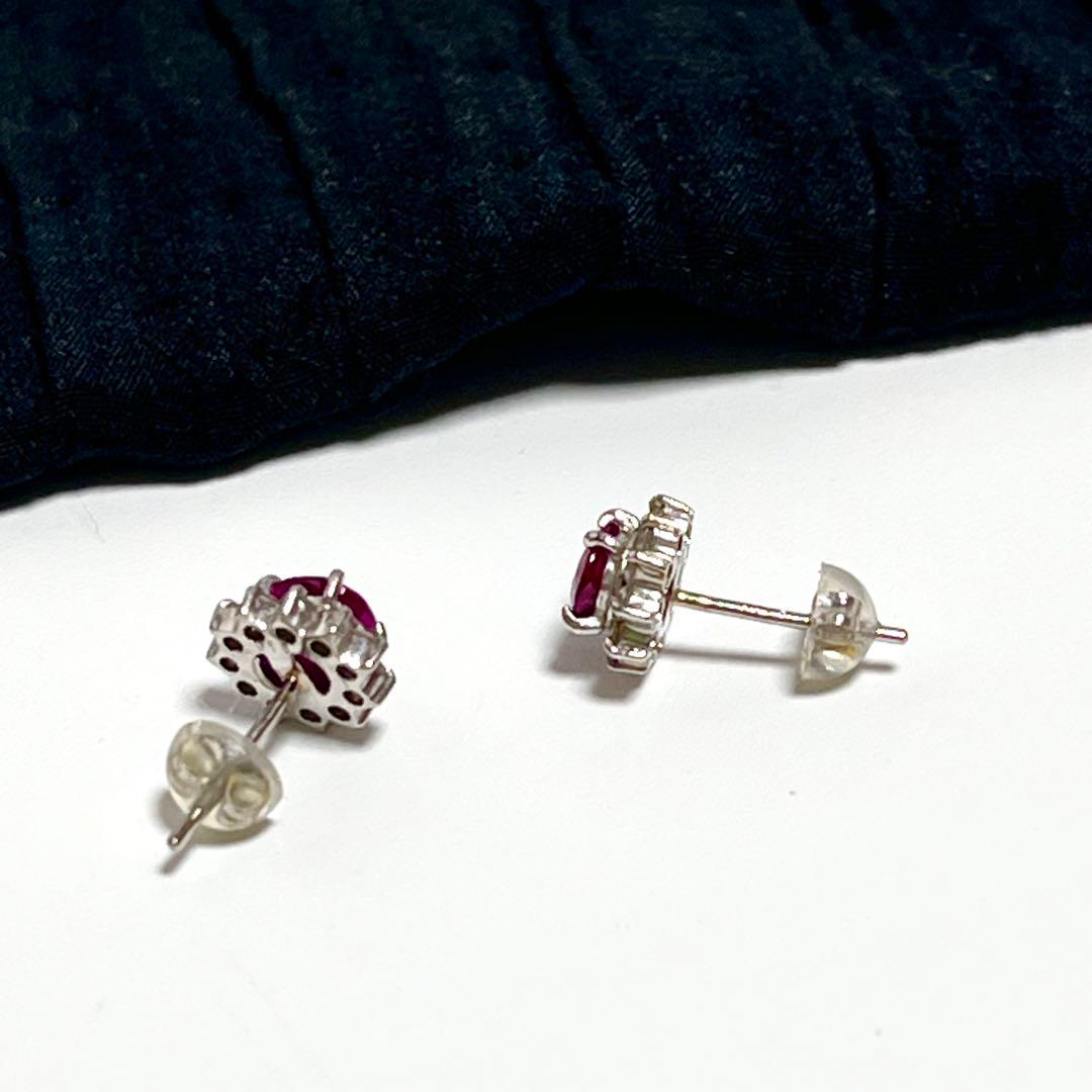 プラチナ　ルビーダイヤピアス Pt900 フラワーモチーフ