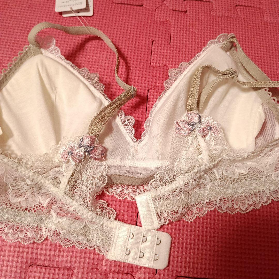 最終価格☆リサマリ☆未使用＆タグ付き☆ソフトブラ＆ショーツ2枚セット　Мサイズ