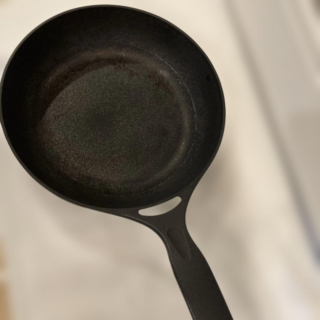 岩鉄鉄器　ダクタイルパン　18cm