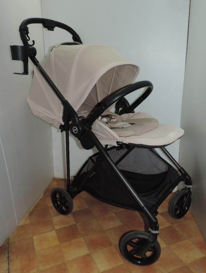 綺麗/cybexサイベックス　メリオ　カーボン/１カ月~３歳/両対面式/洗濯済