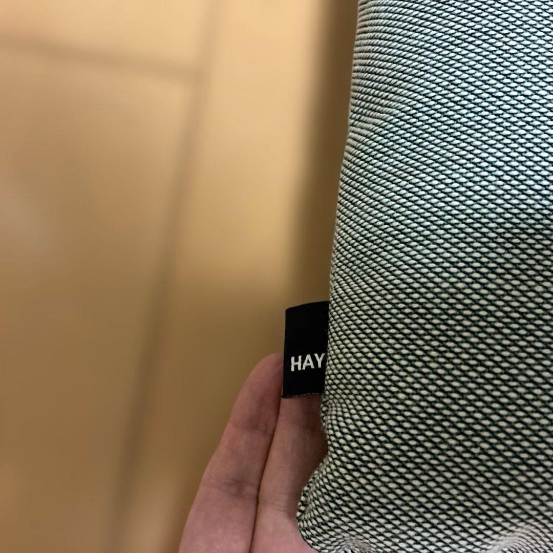 HAY ボタン付きクッション