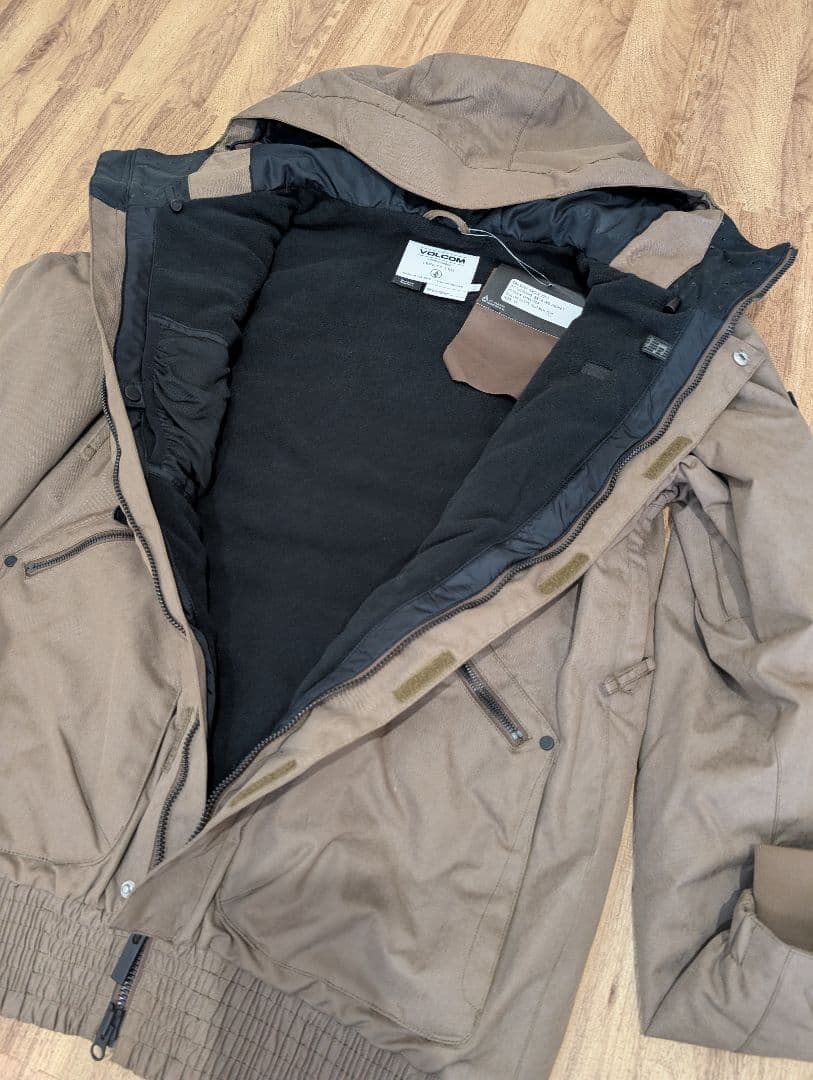 新品未使用！　VOLCOM M/Sサイズ　GORE-TEX