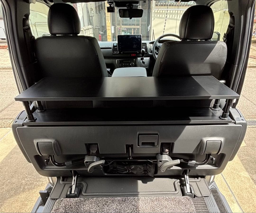 Ren@プロフ確認　ハイエース 200系 スーパーGL 収納付 テーブル