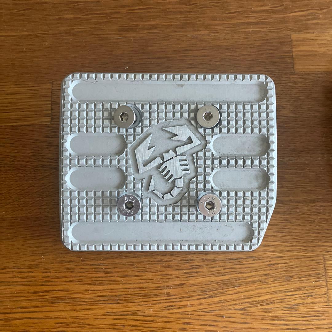 Hide　フィアット　アバルト　アクセルペダル　シルバー 中古