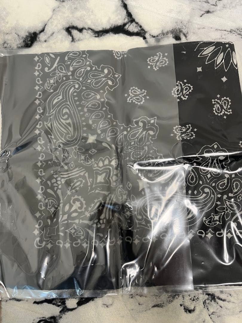 SAINT LAURENT バンダナ柄スカーフ