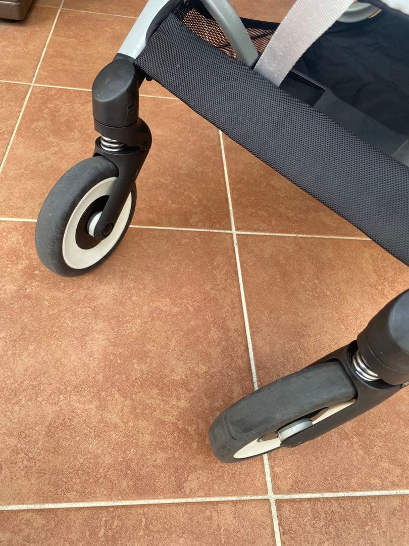 サイベックス　リベル　折りたたみ式ベビーカー 肩紐&バンパー付き　ホワイトグレー