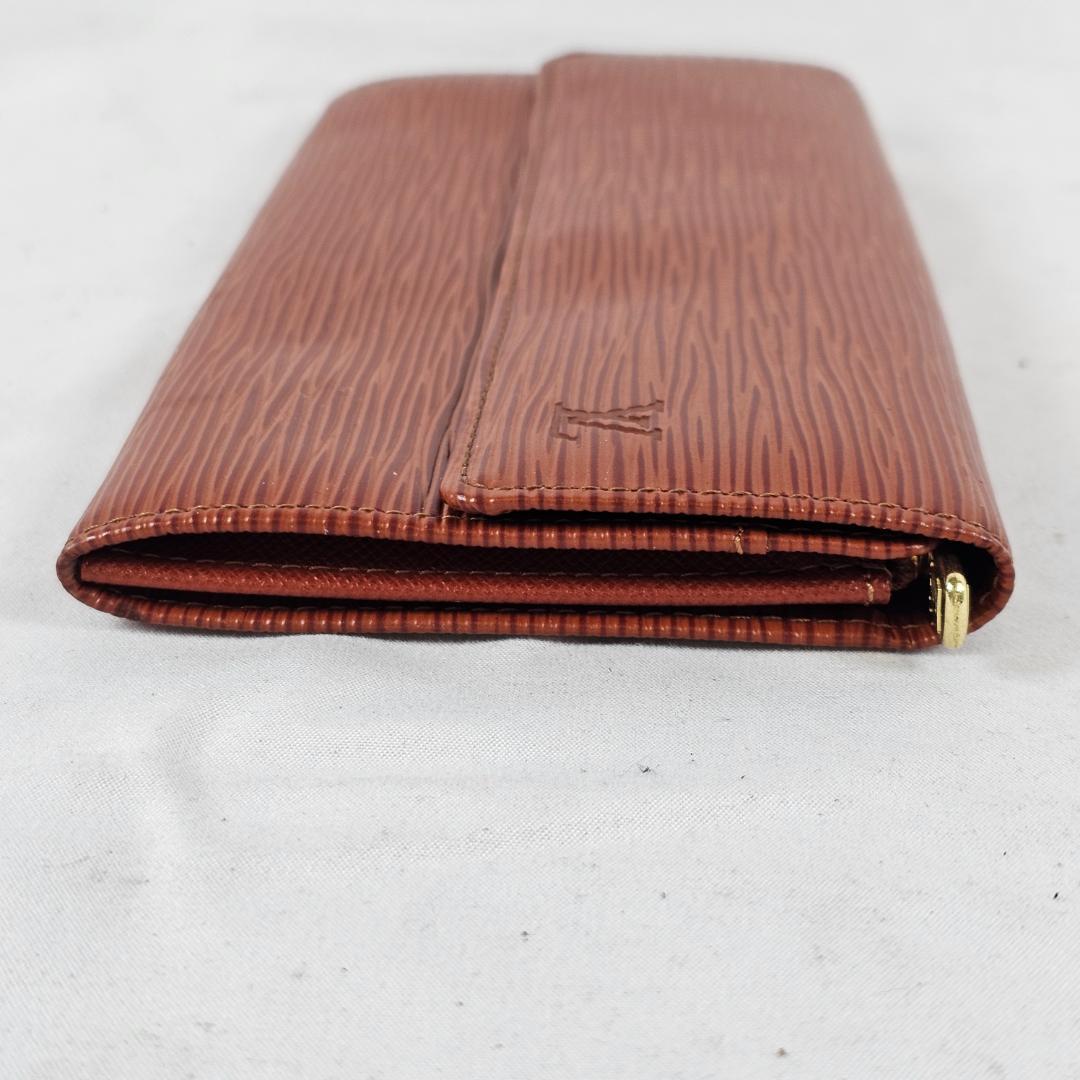 ルイヴィトン 長財布 エピ ポルトフォイユ サラ ケニアブラウン 茶